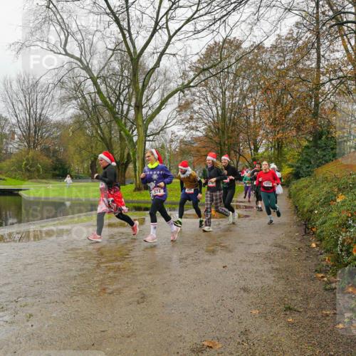 07.12.2025 - St. Pauli X-Mass-Run No. 15 Michael Burmester http://msf.ph/oto/9426708 07.12.2025 10:43:57 Laufen 574, 378 meine-sportfotos.de