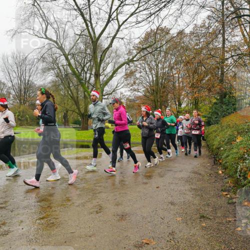 07.12.2025 - St. Pauli X-Mass-Run No. 15 Michael Burmester http://msf.ph/oto/9426718 07.12.2025 10:44:09 Laufen 406 meine-sportfotos.de