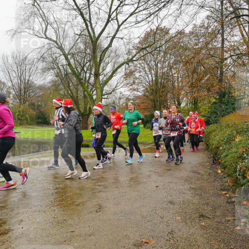 07.12.2025 - St. Pauli X-Mass-Run No. 15 Michael Burmester http://msf.ph/oto/9426719 07.12.2025 10:44:10 Laufen 1385, 204, 414, 486 meine-sportfotos.de