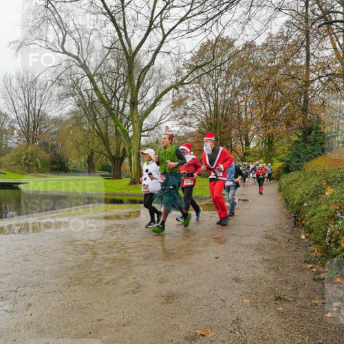07.12.2025 - St. Pauli X-Mass-Run No. 15 Michael Burmester http://msf.ph/oto/9426731 07.12.2025 10:44:27 Laufen 1910 meine-sportfotos.de