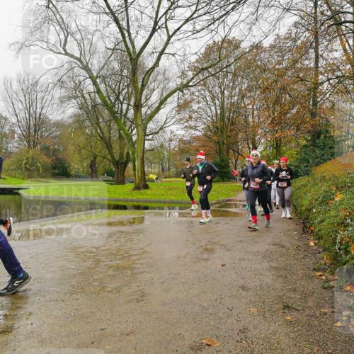 07.12.2025 - St. Pauli X-Mass-Run No. 15 Michael Burmester http://msf.ph/oto/9426740 07.12.2025 10:44:39 Laufen 361, 1587 meine-sportfotos.de