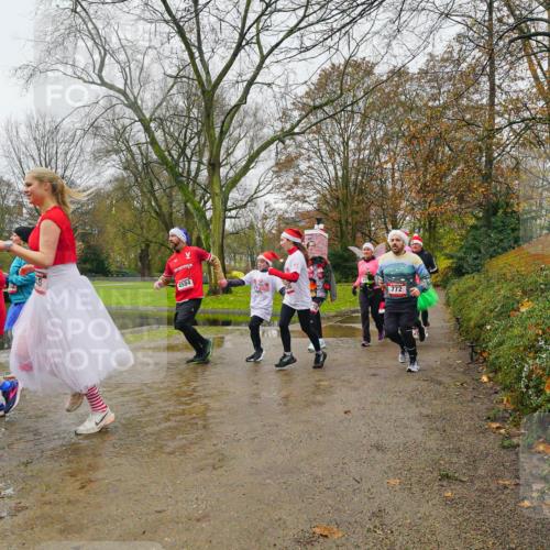 07.12.2025 - St. Pauli X-Mass-Run No. 15 Michael Burmester http://msf.ph/oto/9426775 07.12.2025 10:45:06 Laufen 77, 8, 4584, 772 meine-sportfotos.de
