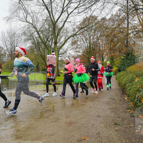07.12.2025 - St. Pauli X-Mass-Run No. 15 Michael Burmester http://msf.ph/oto/9426777 07.12.2025 10:45:07 Laufen  meine-sportfotos.de