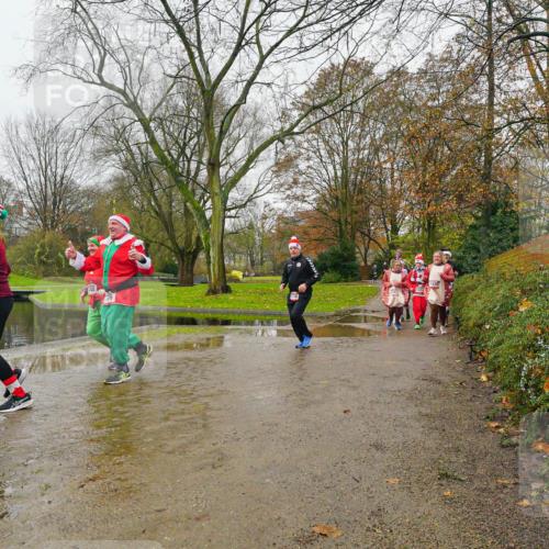 07.12.2025 - St. Pauli X-Mass-Run No. 15 Michael Burmester http://msf.ph/oto/9426784 07.12.2025 10:45:22 Laufen  meine-sportfotos.de