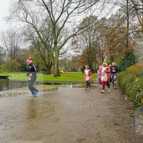 07.12.2025 - St. Pauli X-Mass-Run No. 15 Michael Burmester http://msf.ph/oto/9426785 07.12.2025 10:45:24 Laufen 1420, 1511 meine-sportfotos.de