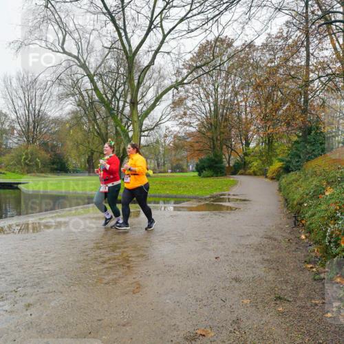 07.12.2025 - St. Pauli X-Mass-Run No. 15 Michael Burmester http://msf.ph/oto/9426874 07.12.2025 10:48:47 Laufen 373 meine-sportfotos.de