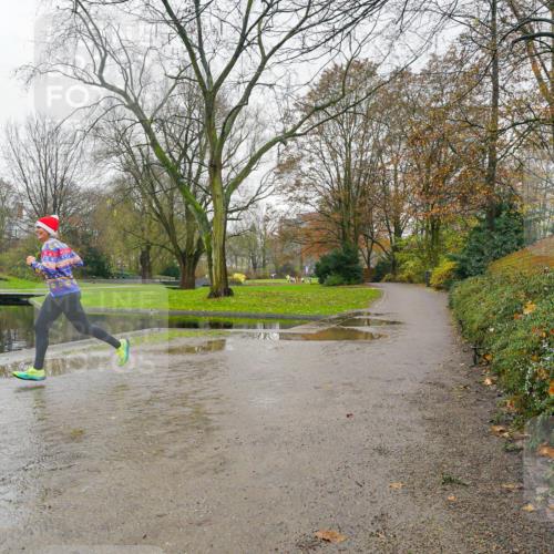 07.12.2025 - St. Pauli X-Mass-Run No. 15 Michael Burmester http://msf.ph/oto/9426907 07.12.2025 10:58:25 Laufen  meine-sportfotos.de