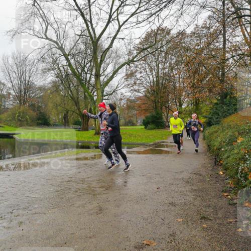 07.12.2025 - St. Pauli X-Mass-Run No. 15 Michael Burmester http://msf.ph/oto/9426959 07.12.2025 11:01:42 Laufen  meine-sportfotos.de
