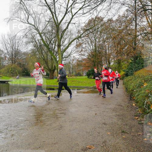 07.12.2025 - St. Pauli X-Mass-Run No. 15 Michael Burmester http://msf.ph/oto/9426990 07.12.2025 11:02:42 Laufen 593, 2193, 2033 meine-sportfotos.de