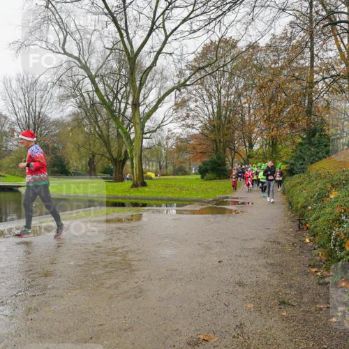 07.12.2025 - St. Pauli X-Mass-Run No. 15 Michael Burmester http://msf.ph/oto/9427011 07.12.2025 11:03:33 Laufen  meine-sportfotos.de