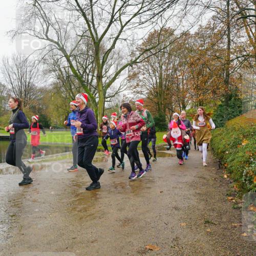 07.12.2025 - St. Pauli X-Mass-Run No. 15 Michael Burmester http://msf.ph/oto/9427021 07.12.2025 11:03:45 Laufen 099, 1339, 2981, 2388 meine-sportfotos.de