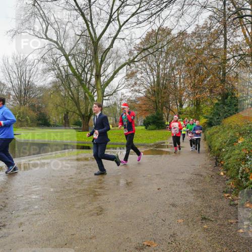 07.12.2025 - St. Pauli X-Mass-Run No. 15 Michael Burmester http://msf.ph/oto/9427039 07.12.2025 11:04:11 Laufen  meine-sportfotos.de