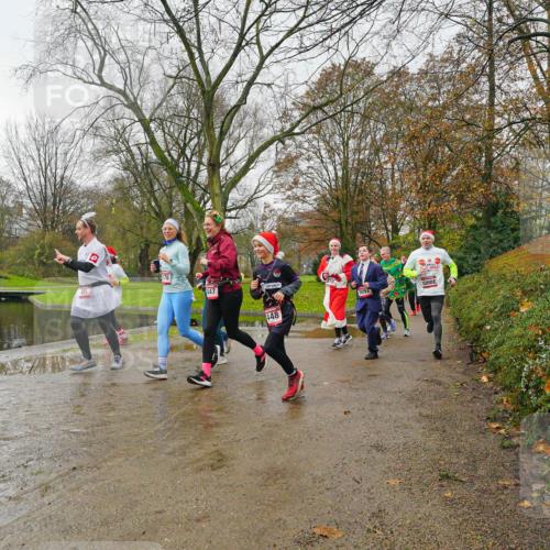 07.12.2025 - St. Pauli X-Mass-Run No. 15 Michael Burmester http://msf.ph/oto/9427059 07.12.2025 11:04:45 Laufen 447, 448, 3092 meine-sportfotos.de