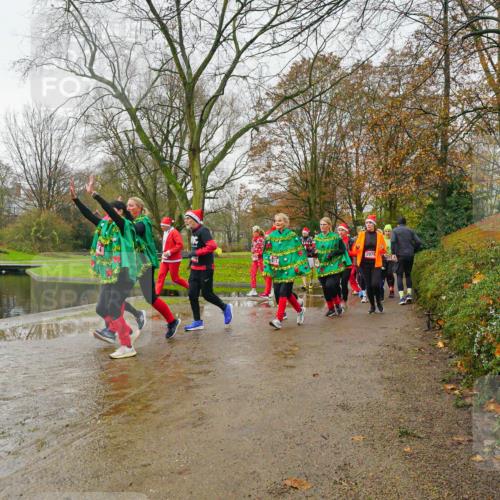 07.12.2025 - St. Pauli X-Mass-Run No. 15 Michael Burmester http://msf.ph/oto/9427069 07.12.2025 11:04:58 Laufen 211, 2979 meine-sportfotos.de