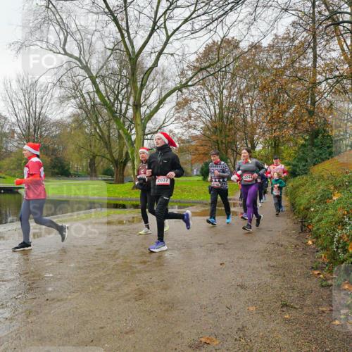 07.12.2025 - St. Pauli X-Mass-Run No. 15 Michael Burmester http://msf.ph/oto/9427077 07.12.2025 11:05:04 Laufen 2244, 2037 meine-sportfotos.de