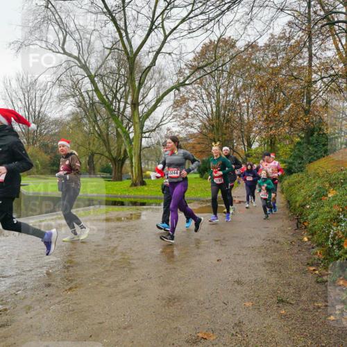 07.12.2025 - St. Pauli X-Mass-Run No. 15 Michael Burmester http://msf.ph/oto/9427078 07.12.2025 11:05:04 Laufen 2244, 2192 meine-sportfotos.de