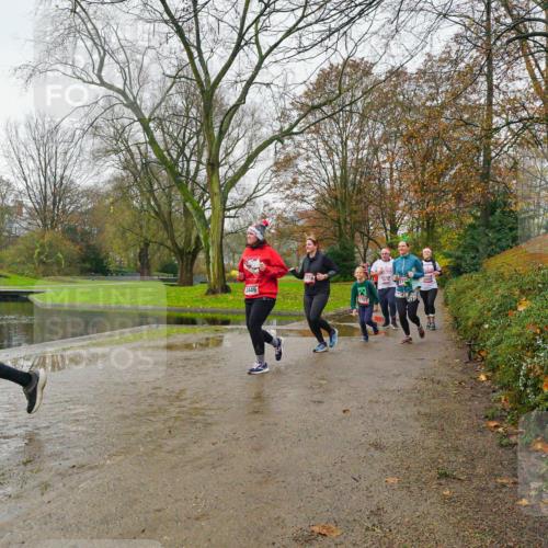 07.12.2025 - St. Pauli X-Mass-Run No. 15 Michael Burmester http://msf.ph/oto/9427104 07.12.2025 11:05:40 Laufen 2449, 2707 meine-sportfotos.de