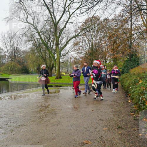 07.12.2025 - St. Pauli X-Mass-Run No. 15 Michael Burmester http://msf.ph/oto/9427112 07.12.2025 11:05:59 Laufen 2213, 213 meine-sportfotos.de