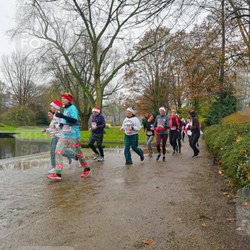 07.12.2025 - St. Pauli X-Mass-Run No. 15 Michael Burmester http://msf.ph/oto/9427118 07.12.2025 11:06:05 Laufen 3297, 2285, 2732, 2736 meine-sportfotos.de