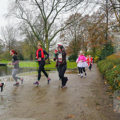 07.12.2025 - St. Pauli X-Mass-Run No. 15 Michael Burmester http://msf.ph/oto/9427121 07.12.2025 11:06:07 Laufen 739, 272450 meine-sportfotos.de