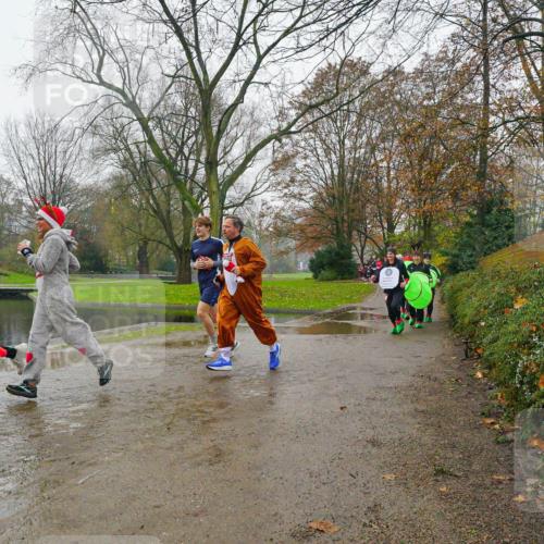 07.12.2025 - St. Pauli X-Mass-Run No. 15 Michael Burmester http://msf.ph/oto/9427133 07.12.2025 11:06:23 Laufen 2999 meine-sportfotos.de