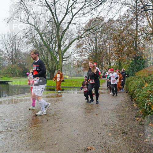 07.12.2025 - St. Pauli X-Mass-Run No. 15 Michael Burmester http://msf.ph/oto/9427169 07.12.2025 11:07:14 Laufen 314, 378, 354, 4843 meine-sportfotos.de