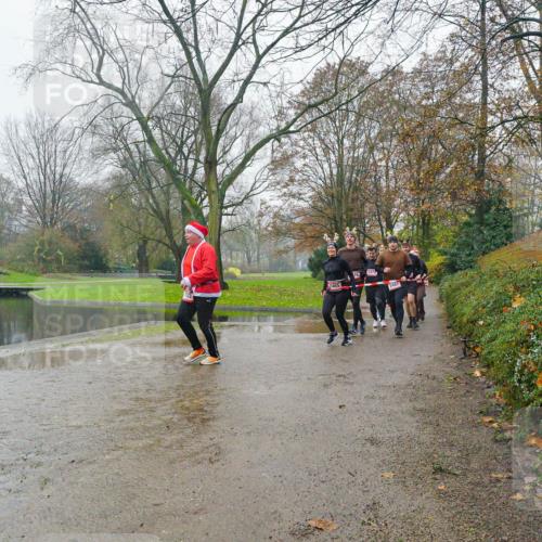 07.12.2025 - St. Pauli X-Mass-Run No. 15 Michael Burmester http://msf.ph/oto/9427197 07.12.2025 11:08:12 Laufen 76, 2467 meine-sportfotos.de