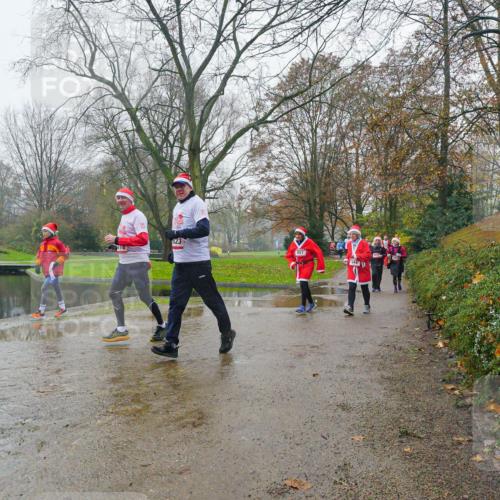 07.12.2025 - St. Pauli X-Mass-Run No. 15 Michael Burmester http://msf.ph/oto/9427217 07.12.2025 11:08:37 Laufen 823, 857 meine-sportfotos.de