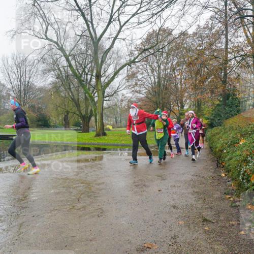 07.12.2025 - St. Pauli X-Mass-Run No. 15 Michael Burmester http://msf.ph/oto/9427317 07.12.2025 11:21:10 Laufen 2425, 2424 meine-sportfotos.de