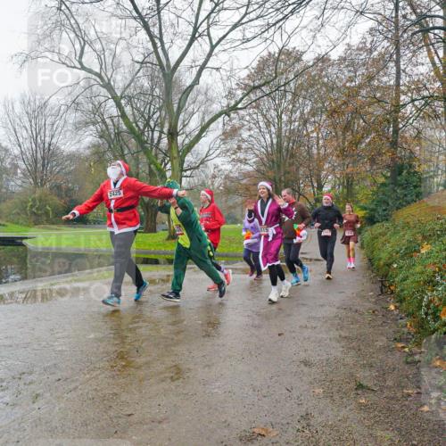 07.12.2025 - St. Pauli X-Mass-Run No. 15 Michael Burmester http://msf.ph/oto/9427318 07.12.2025 11:21:11 Laufen 2425, 815 meine-sportfotos.de