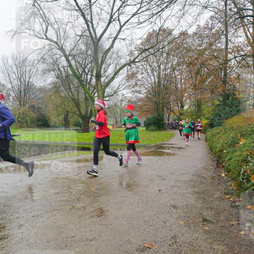 07.12.2025 - St. Pauli X-Mass-Run No. 15 Michael Burmester http://msf.ph/oto/9427366 07.12.2025 11:21:46 Laufen 2122 meine-sportfotos.de