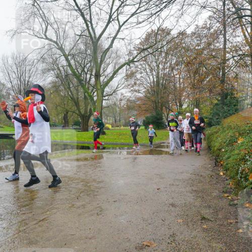 07.12.2025 - St. Pauli X-Mass-Run No. 15 Michael Burmester http://msf.ph/oto/9427405 07.12.2025 11:22:21 Laufen 2181, 2180 meine-sportfotos.de