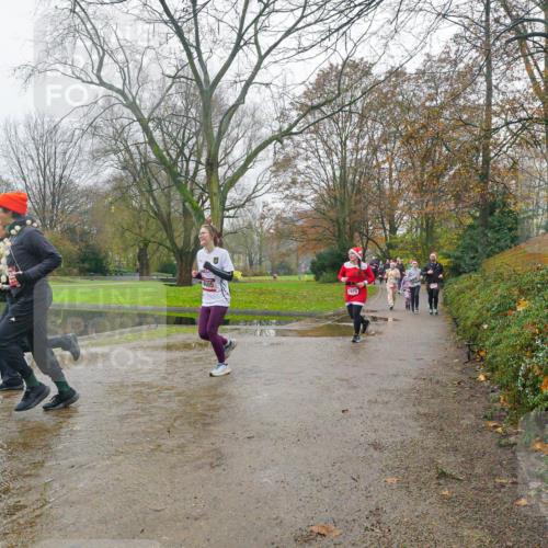 07.12.2025 - St. Pauli X-Mass-Run No. 15 Michael Burmester http://msf.ph/oto/9427416 07.12.2025 11:22:29 Laufen 4605, 1975 meine-sportfotos.de