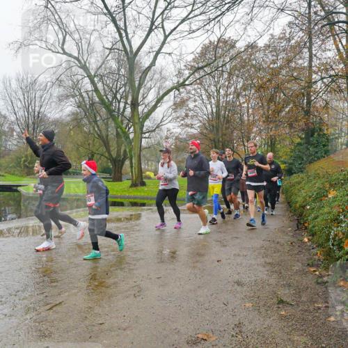 07.12.2025 - St. Pauli X-Mass-Run No. 15 Michael Burmester http://msf.ph/oto/9427455 07.12.2025 11:23:10 Laufen 10, 1433, 3885, 3880 meine-sportfotos.de