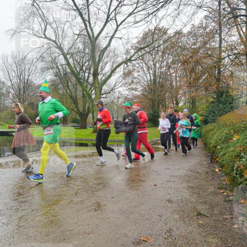 07.12.2025 - St. Pauli X-Mass-Run No. 15 Michael Burmester http://msf.ph/oto/9427462 07.12.2025 11:23:13 Laufen 594, 884 meine-sportfotos.de