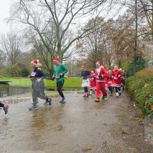 07.12.2025 - St. Pauli X-Mass-Run No. 15 Michael Burmester http://msf.ph/oto/9427475 07.12.2025 11:23:18 Laufen 3504, 3525, 3663, 2221 meine-sportfotos.de