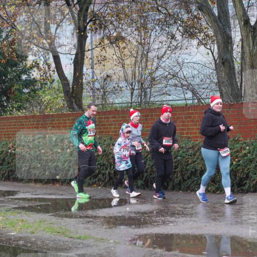 07.12.2025 - St. Pauli X-Mass-Run No. 15 Michael Burmester http://msf.ph/oto/9427480 07.12.2025 10:25:49 Laufen 2, 764, 2765, 3952 meine-sportfotos.de