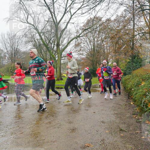 07.12.2025 - St. Pauli X-Mass-Run No. 15 Michael Burmester http://msf.ph/oto/9427484 07.12.2025 11:23:22 Laufen 223, 999, 3625 meine-sportfotos.de