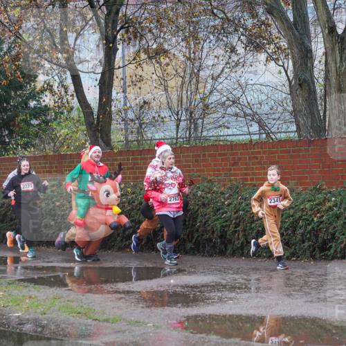 07.12.2025 - St. Pauli X-Mass-Run No. 15 Michael Burmester http://msf.ph/oto/9427487 07.12.2025 10:25:56 Laufen 4229, 2220, 2763, 2341 meine-sportfotos.de