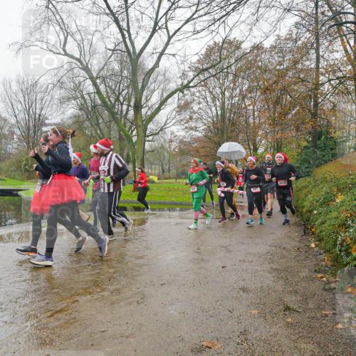 07.12.2025 - St. Pauli X-Mass-Run No. 15 Michael Burmester http://msf.ph/oto/9427495 07.12.2025 11:23:27 Laufen 647, 3810 meine-sportfotos.de