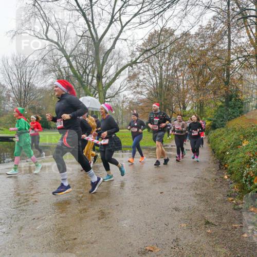 07.12.2025 - St. Pauli X-Mass-Run No. 15 Michael Burmester http://msf.ph/oto/9427500 07.12.2025 11:23:28 Laufen 610, 42, 2971, 447 meine-sportfotos.de