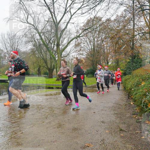 07.12.2025 - St. Pauli X-Mass-Run No. 15 Michael Burmester http://msf.ph/oto/9427505 07.12.2025 11:23:30 Laufen 42, 2971, 2231 meine-sportfotos.de