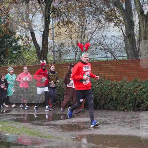 07.12.2025 - St. Pauli X-Mass-Run No. 15 Michael Burmester http://msf.ph/oto/9427512 07.12.2025 10:26:05 Laufen 4063, 40, 2611, 2608, 3380, 2360 meine-sportfotos.de