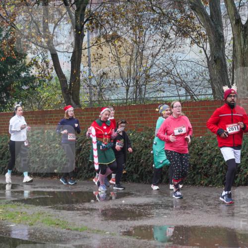 07.12.2025 - St. Pauli X-Mass-Run No. 15 Michael Burmester http://msf.ph/oto/9427519 07.12.2025 10:26:08 Laufen 2269, 4063, 40, 2611, 380 meine-sportfotos.de