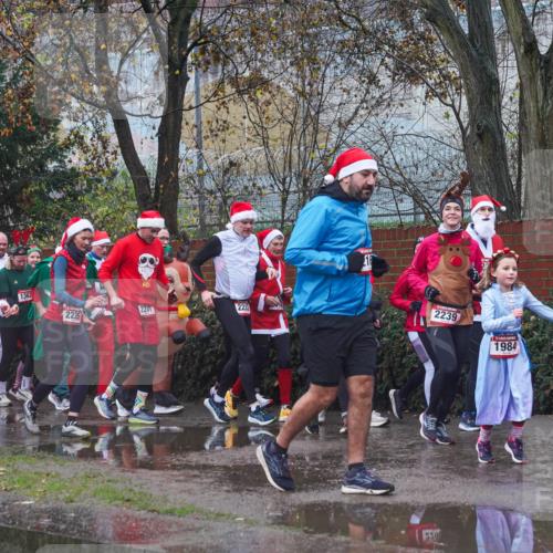 07.12.2025 - St. Pauli X-Mass-Run No. 15 Michael Burmester http://msf.ph/oto/9427545 07.12.2025 10:26:20 Laufen 178, 1362, 2235, 2241, 2239, 2233, 500, 1984, 1982 meine-sportfotos.de