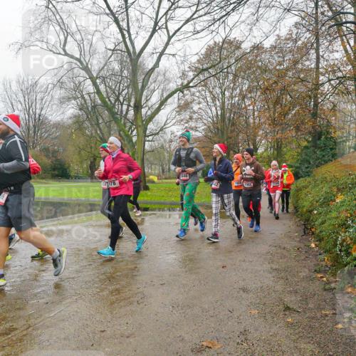 07.12.2025 - St. Pauli X-Mass-Run No. 15 Michael Burmester http://msf.ph/oto/9427546 07.12.2025 11:23:46 Laufen 2446, 34978, 1965 meine-sportfotos.de