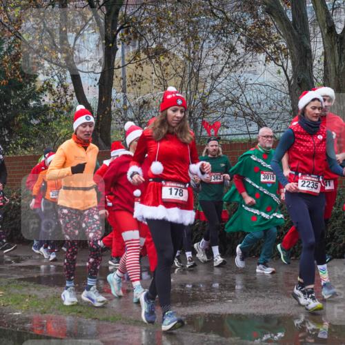 07.12.2025 - St. Pauli X-Mass-Run No. 15 Michael Burmester http://msf.ph/oto/9427553 07.12.2025 10:26:23 Laufen 486, 618, 362, 178, 256, 43101, 3019, 2233, 2235 meine-sportfotos.de