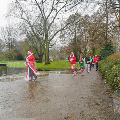 07.12.2025 - St. Pauli X-Mass-Run No. 15 Michael Burmester http://msf.ph/oto/9427563 07.12.2025 11:23:55 Laufen 2717 meine-sportfotos.de