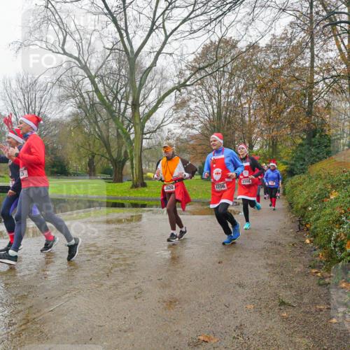 07.12.2025 - St. Pauli X-Mass-Run No. 15 Michael Burmester http://msf.ph/oto/9427573 07.12.2025 11:23:59 Laufen 3620, 2208, 2206 meine-sportfotos.de