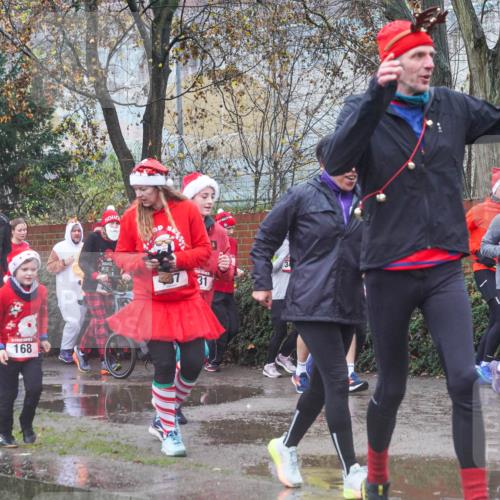 07.12.2025 - St. Pauli X-Mass-Run No. 15 Michael Burmester http://msf.ph/oto/9427578 07.12.2025 10:26:30 Laufen 1093, 577, 168, 31, 2993 meine-sportfotos.de